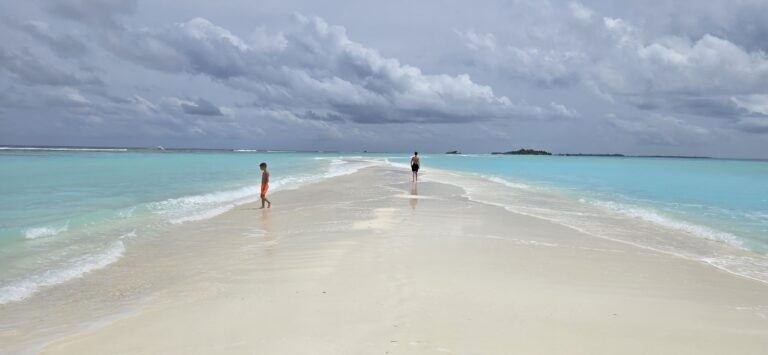 Dhigurah: Waarom dit paradijs op de Malediven wél op je bucketlist moet (ook met kids!)